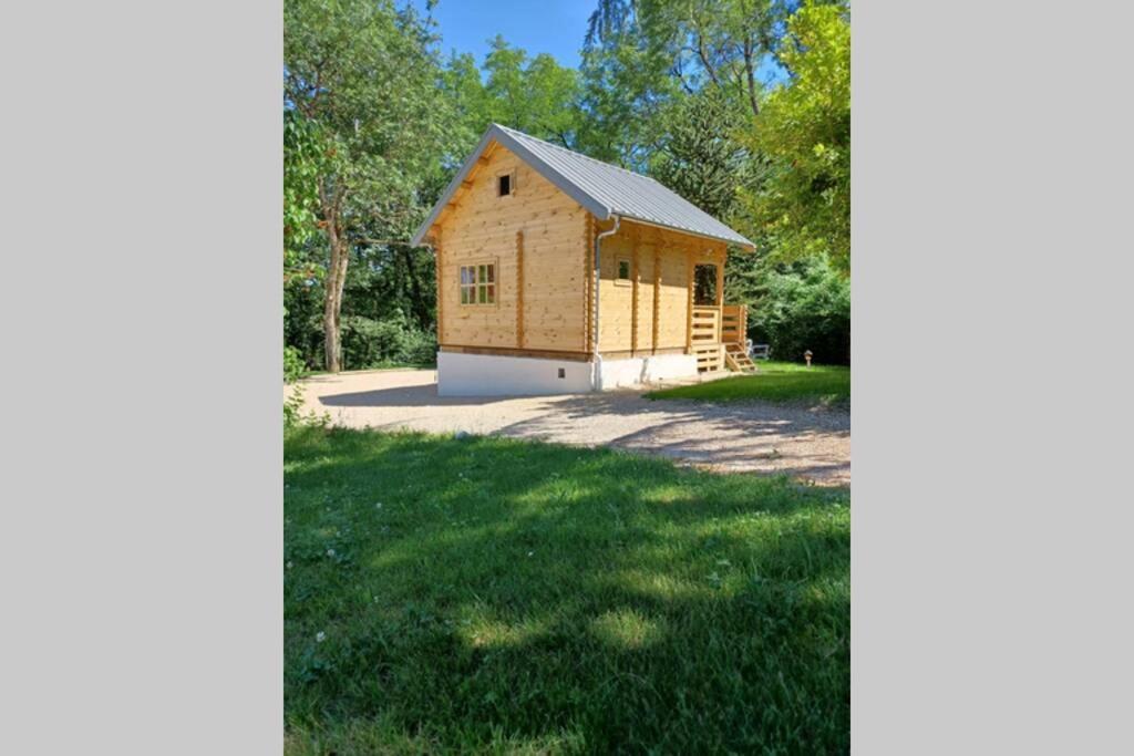 Chalet L'oree Des Bois , Detente Et Calme . Mesigny
